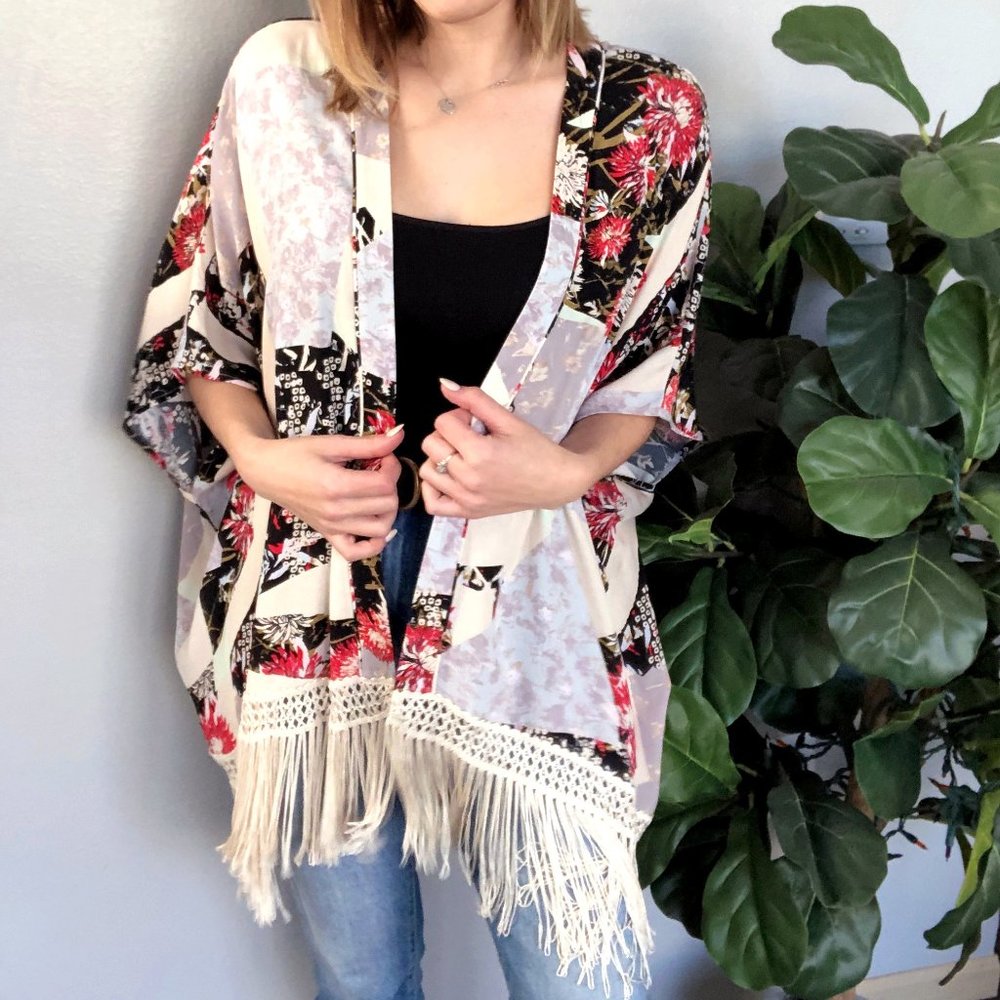 Aritzia Talula Boho Floral Fringe Kimono Pool Cover up